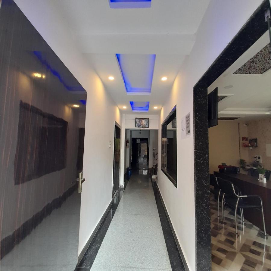 Garden Guest House Near Rene Tower Ruby General Hospital Kolkata Exterior photo