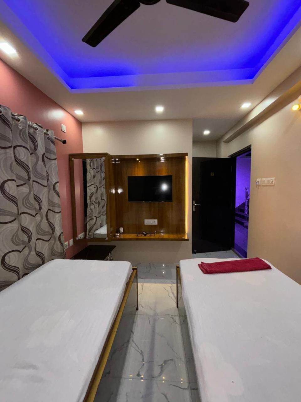 Garden Guest House Near Rene Tower Ruby General Hospital Kolkata Exterior photo