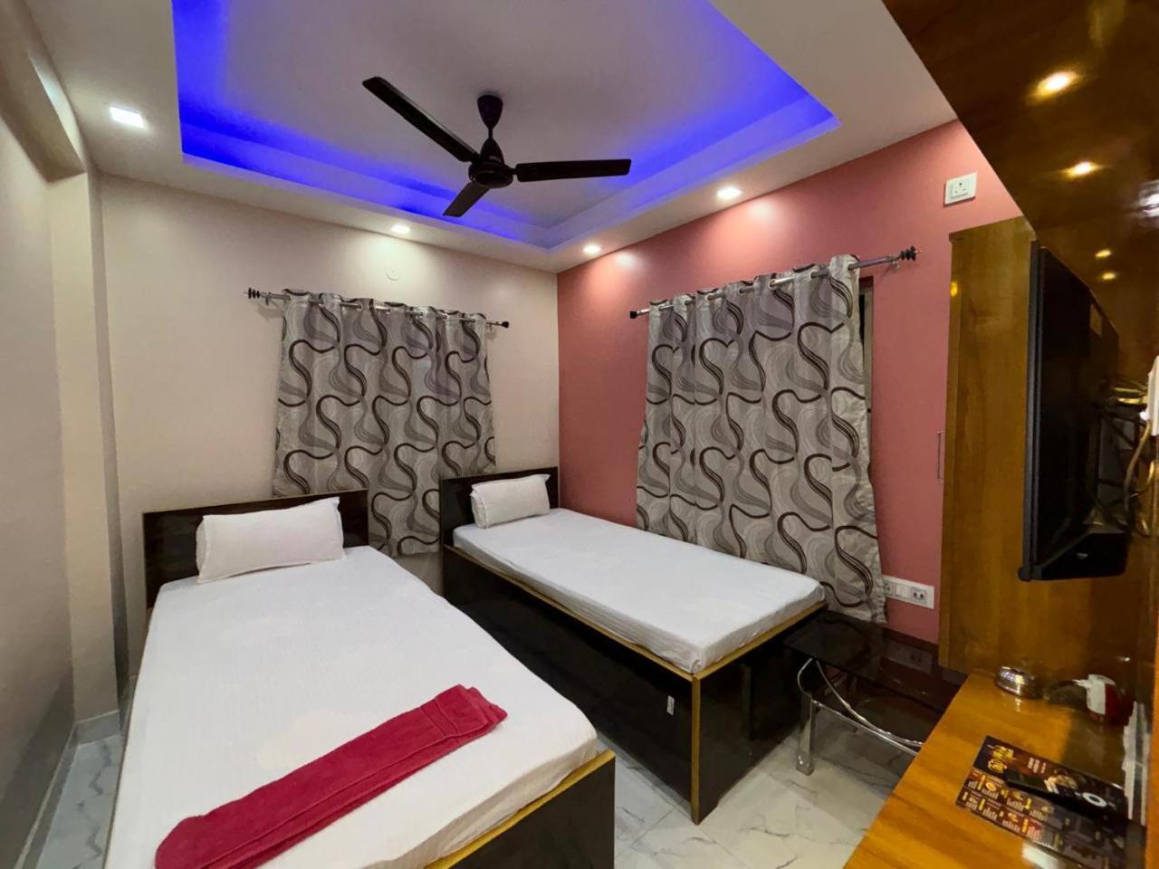 Garden Guest House Near Rene Tower Ruby General Hospital Kolkata Exterior photo