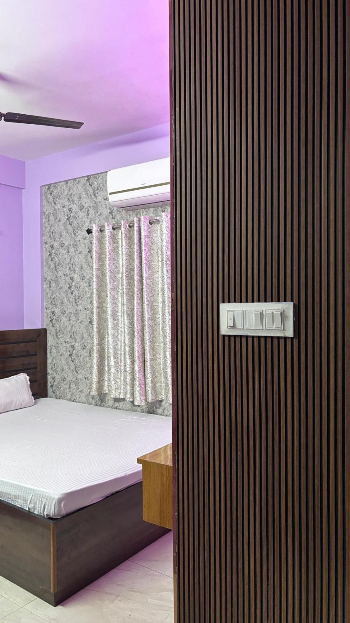 Garden Guest House Near Rene Tower Ruby General Hospital Kolkata Exterior photo